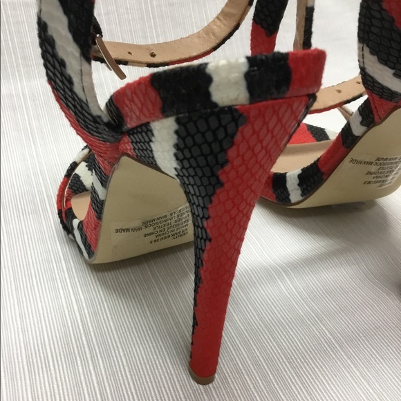 JustFab New Striking Heels - Picture 6 of 10